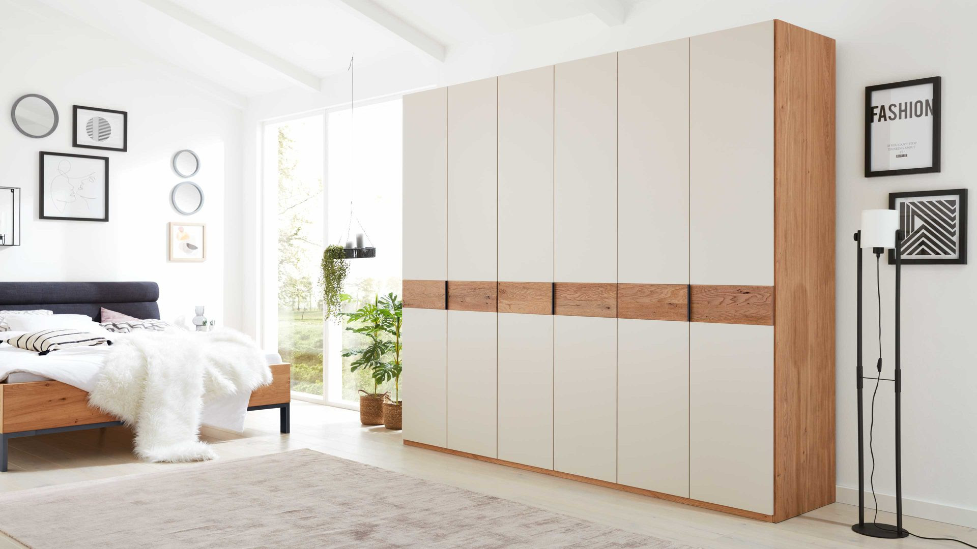 Interliving Schlafzimmer Serie 1023 – Kleiderschrank, Weiß with Kleiderschrank Holz Weiß